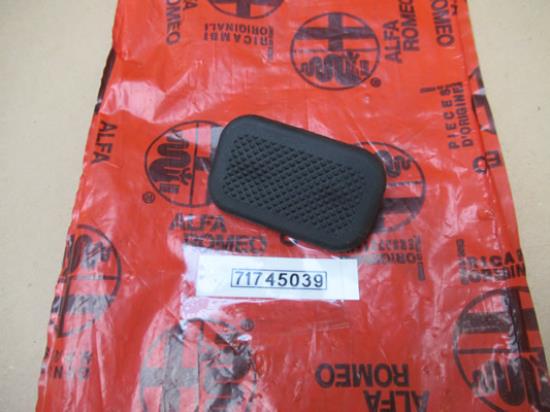 71745039 Interieur buffer