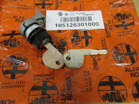 105126301000 Handschoenenkastje slotset