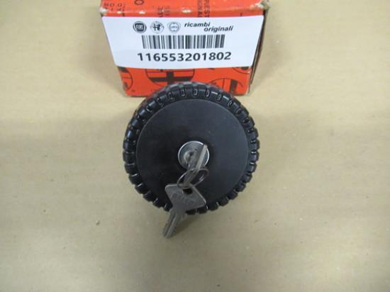 116553201802 Brandstofdop met sleutel