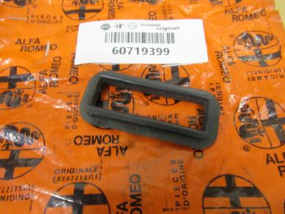 60719399 Grille sierstuk