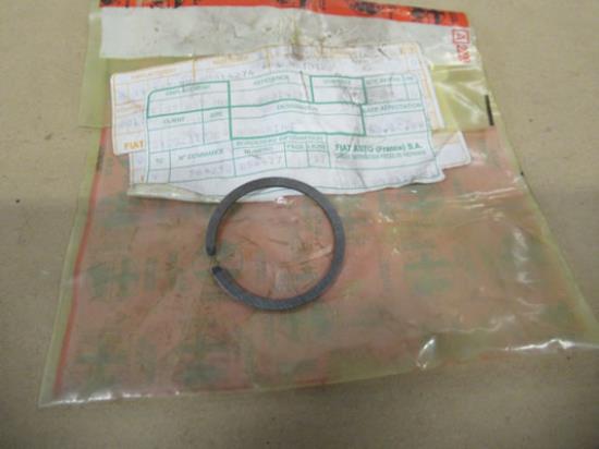 60814274 Versnellingsbak borgring