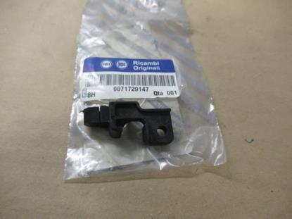 71729147 Panoramadak beugel rechterzijde