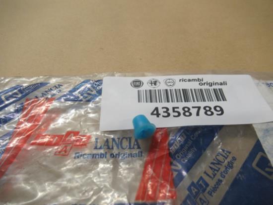 4358789 Bevestigingsclip embleem