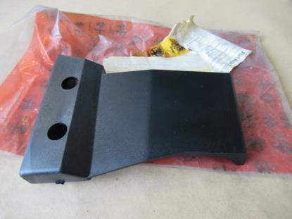 60567465 Voorbumper beugel linkerzijde