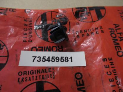 735459581 Interieur plug