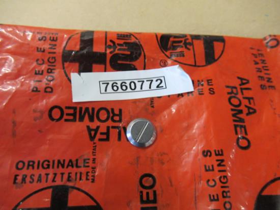 7660772 Klepstelplaatje