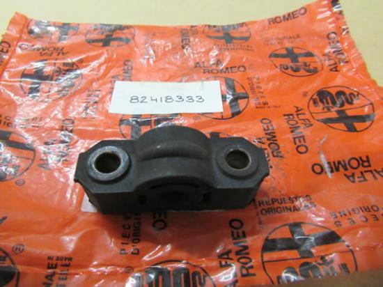 82418333 Uitlaatpijp steun rubber