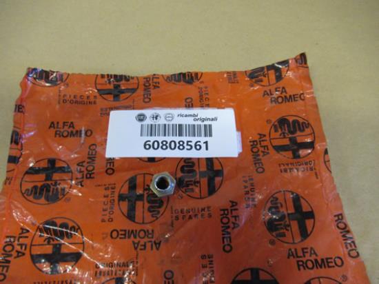 60808561 Versnellingsbak bout