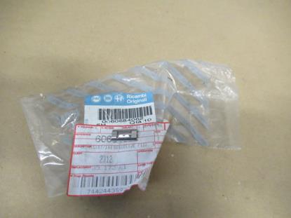 60684062 Voorbumper grille clip