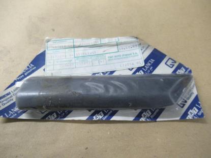 170614080 Stootstrip rechtsvoor