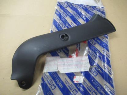 182036680 Kofferbak sierstuk rechterzijde