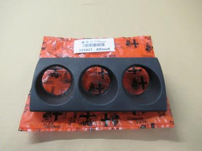 535827 Dashboard sierstuk voor meters