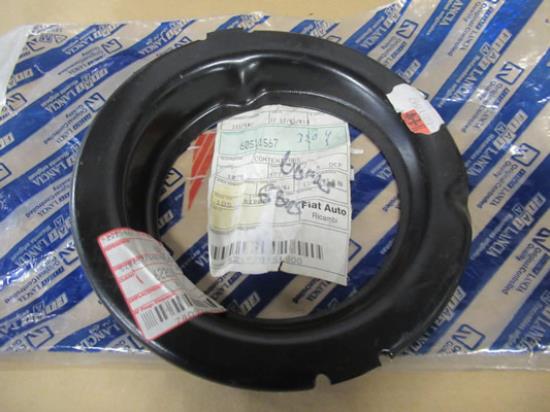 60511567 Vering houder linksvoor