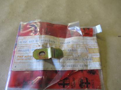 60565834 Motorkap beugeltje