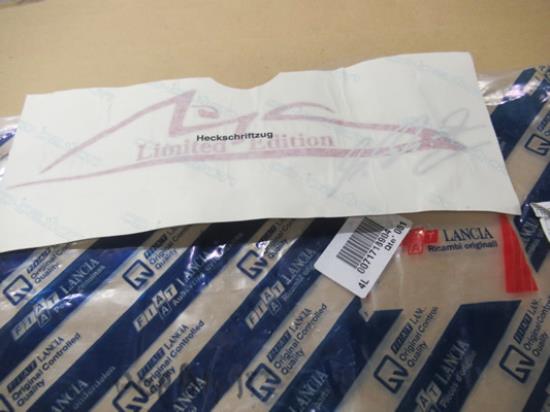 71718904 Sticker Limited Edition