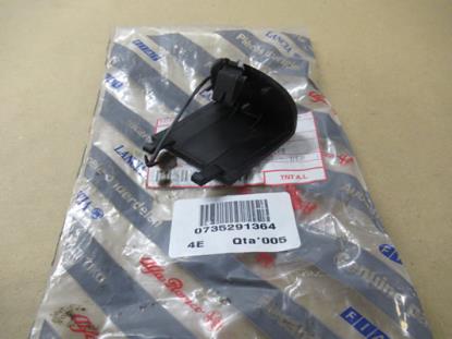 735291364 Voorbumper plug