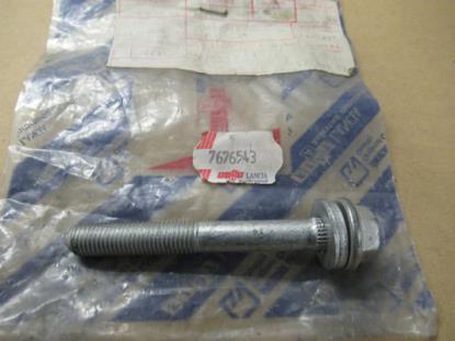 7676543 Voorvering bout M10x81