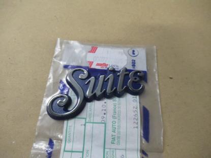 7757094 Embleem Suite