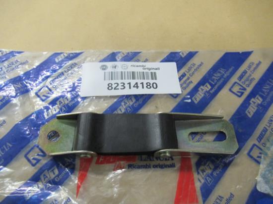 82314180 Uitlaat steun
