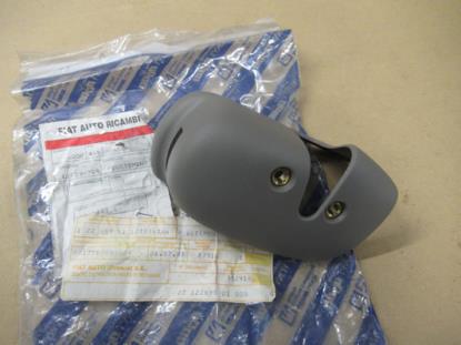 127336704 Achterbank sierstuk linkerzijde