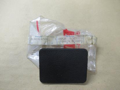 182019780 Dashboard plug