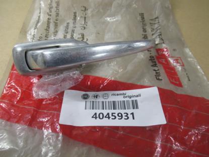 4045931 Deurgreep rechtsvoor