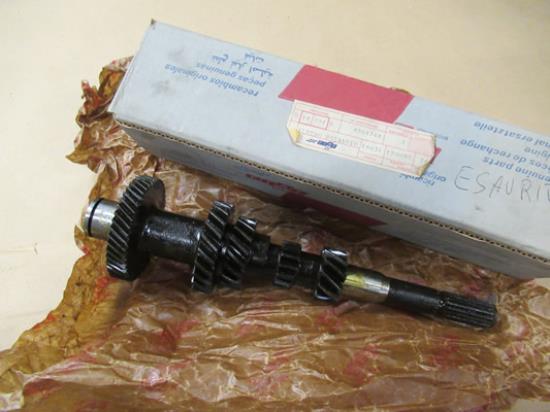 4264744 Versnellingsbak as