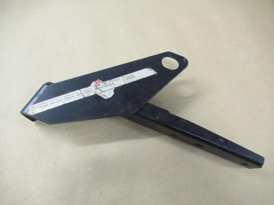 5935553 Achterbumper beugel