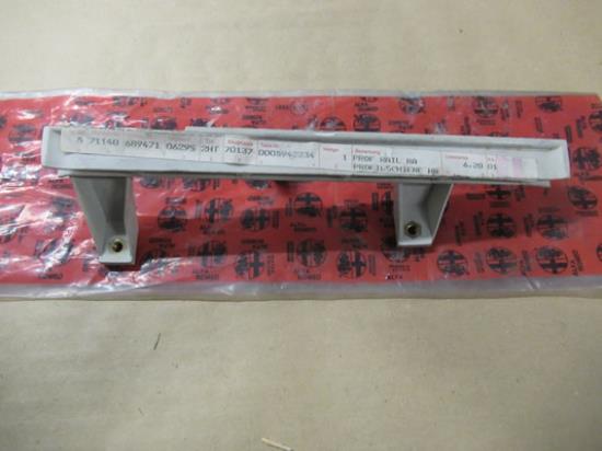 5942234 Raamgeleider rechtsachter