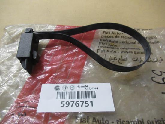 5976751 Achterbank vergrendeling