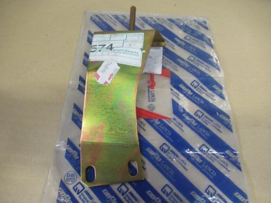 7648121 Uitlaatpijp beugel