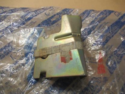 82425201 Beugel rechterzijde