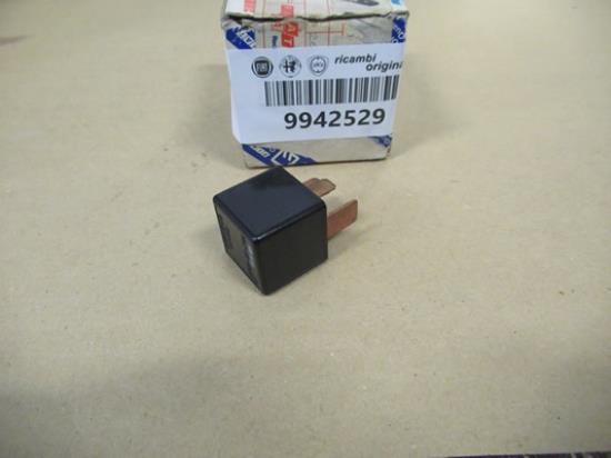 9942529 ABS pomp relais