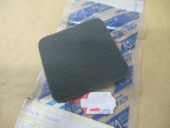 128035636 Achterbank klittenband