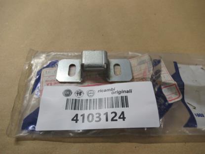 4103124 Dashboard beugel