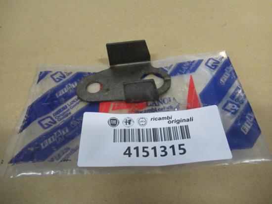 4151315 Achterklep beugel linkerzijde