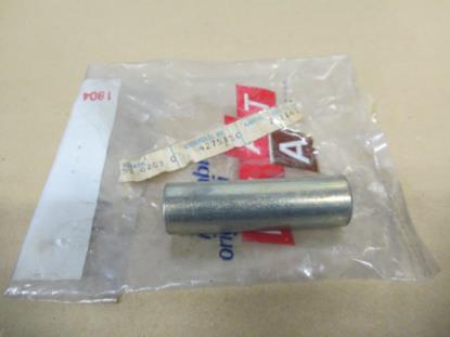 4275350 Voorbumper afstandstuk