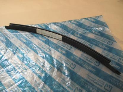 4431086 Achterruit profielrubber