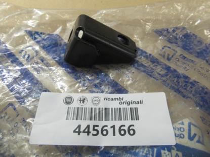4456166 Rem beugel rechtsvoor