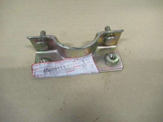 46409111 Uitlaatpijp beugel