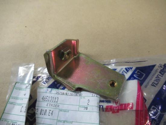 46513113 Beugel rechterzijde