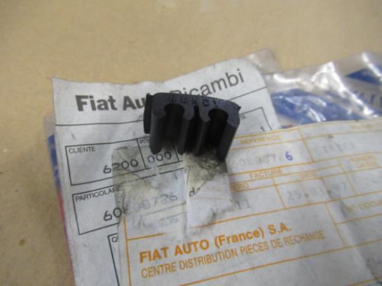 60808726 Brandstofinjectie klemmetje