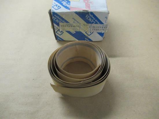 7694631 Portier sticker linkerzijde