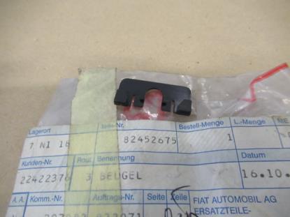 82452675 Daklijst beugel