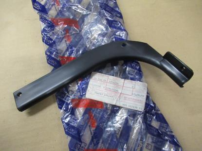 5756175 Sierstuk linkerzijde