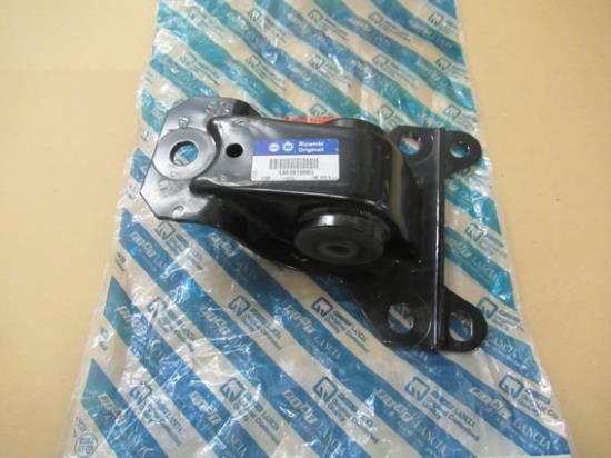 1306812080 Achtervering steun linkerzijde