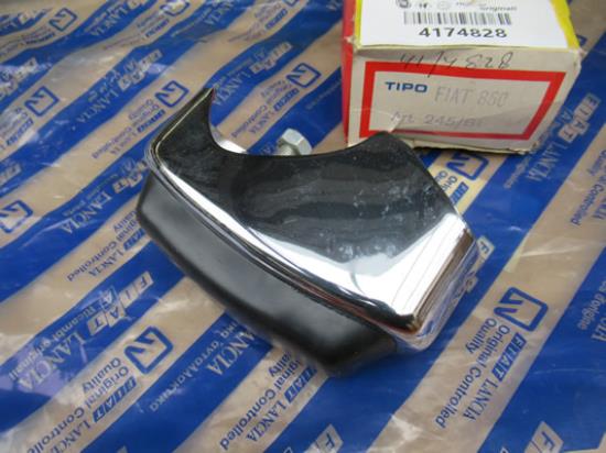 4174828 Voorbumper rozet