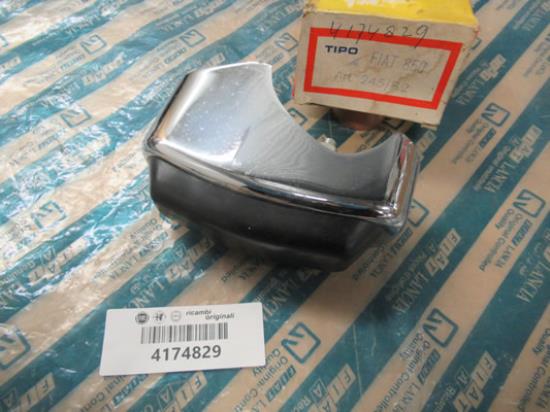 4174829 Bumperrozet linksachter