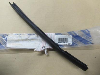 46304707 Voorbumper profielrubber rechterzijde