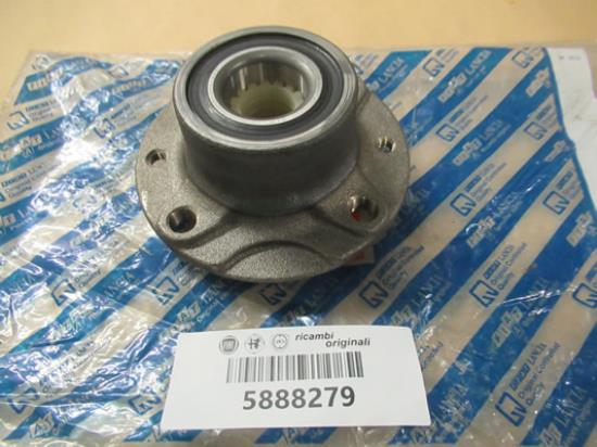 5888279 Achterwielnaaf